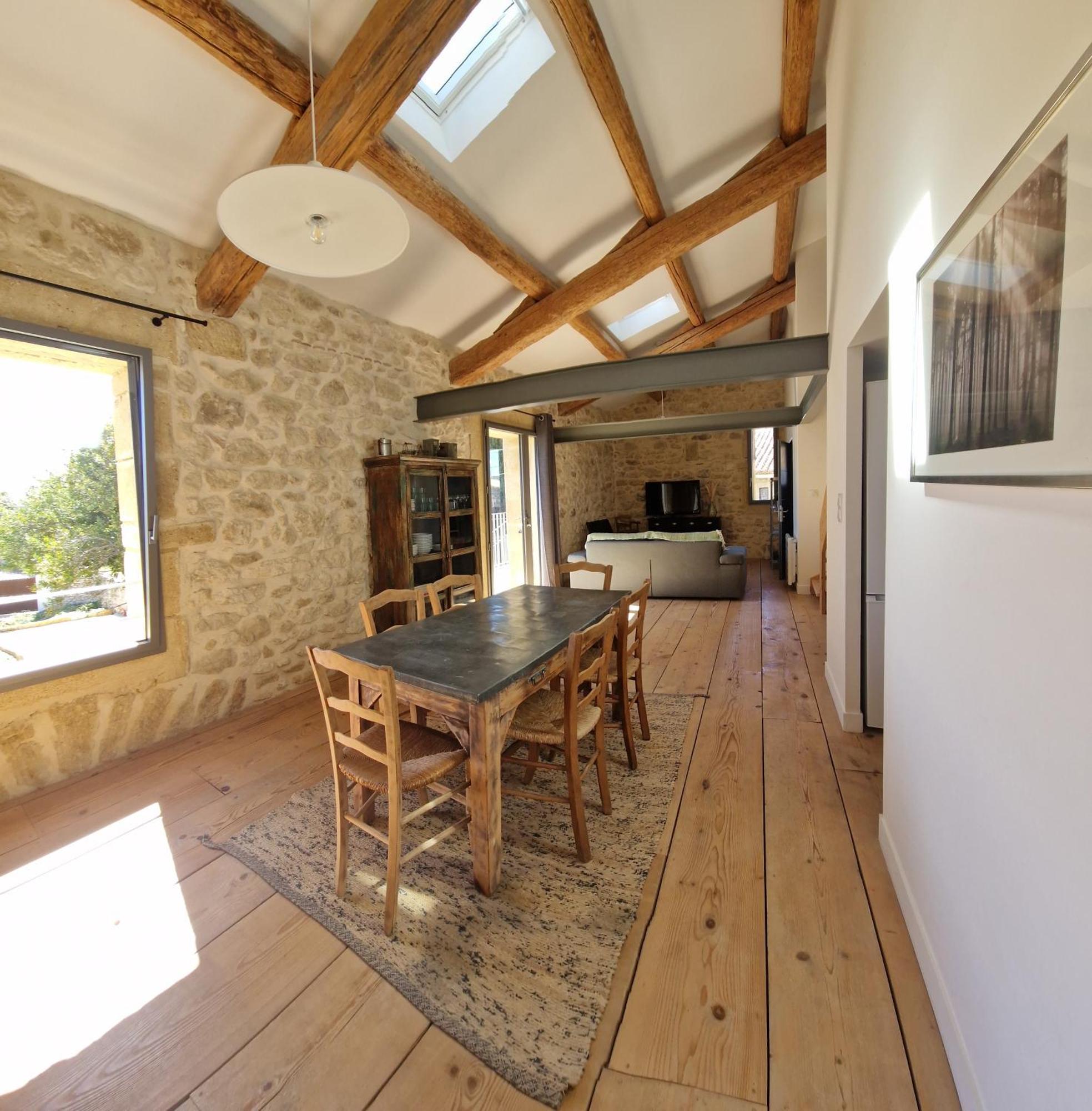 Appartement Dans Un Mas Provencal Renove 圣伊莱尔厄齐尔 外观 照片