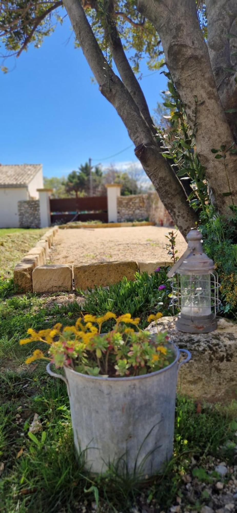 Appartement Dans Un Mas Provencal Renove 圣伊莱尔厄齐尔 外观 照片