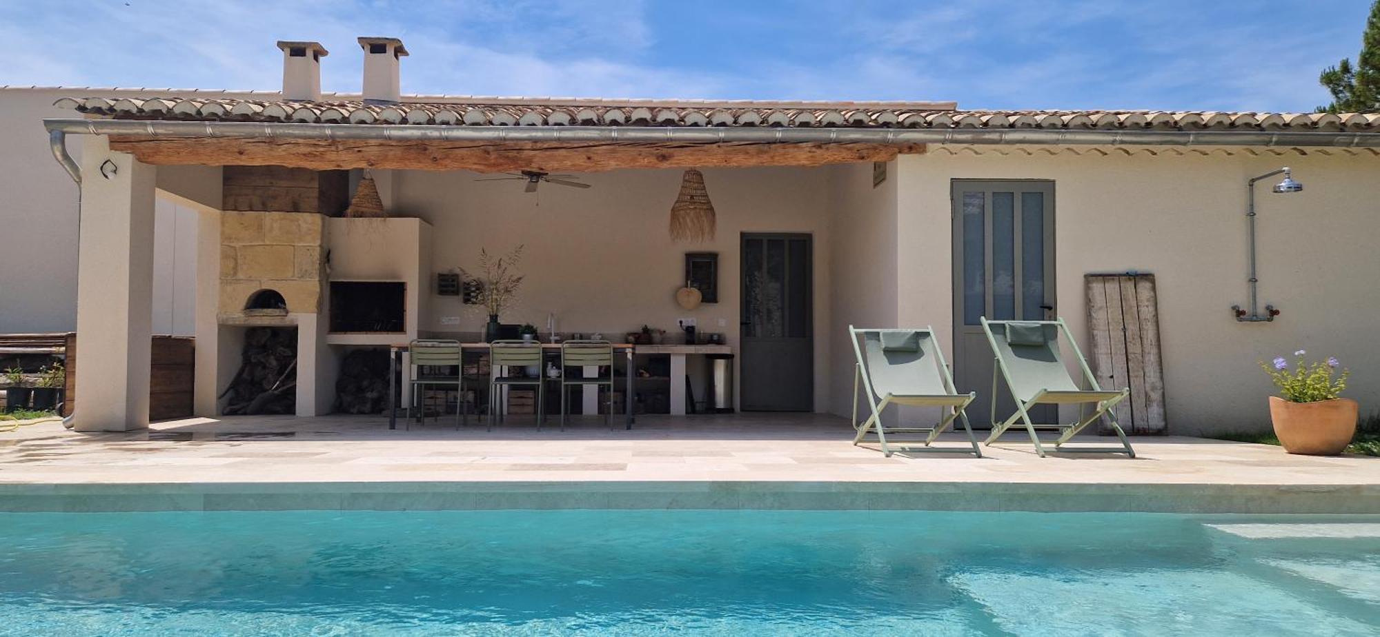 Appartement Dans Un Mas Provencal Renove 圣伊莱尔厄齐尔 外观 照片